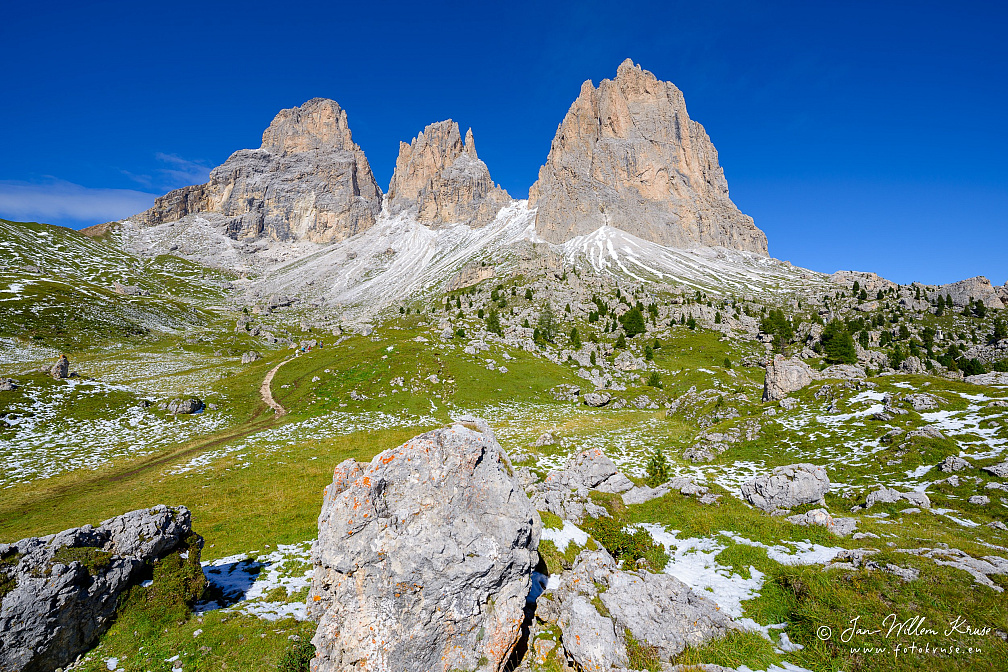 The Langkofel Group (Gruppo del Sassolungo) from the east