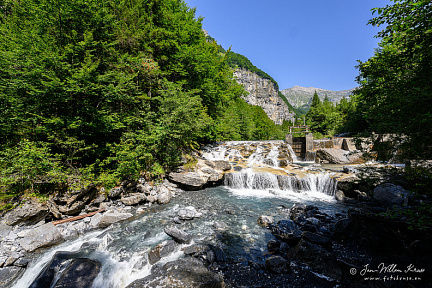 Stream Le Giffre with dam